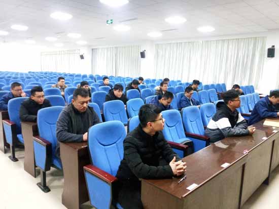 电气公司顺利组织安全知识考试