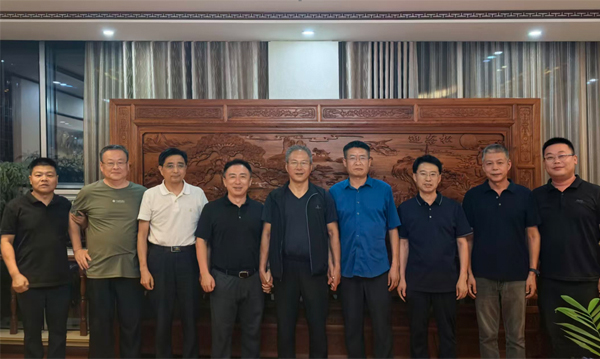 华为高管吴钦明一行莅临巨能电气考察
