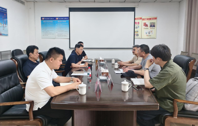 吉尔吉斯斯坦客商莅临巨能电气，共商中亚地区电力项目合作新蓝图